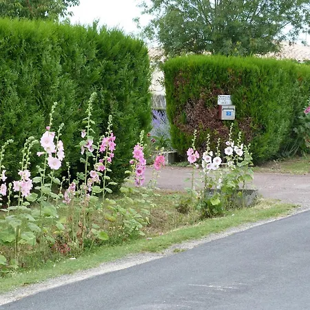 D'hotes Les 3 Moulins 3*