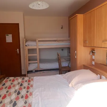 D'hotes Les 3 Moulins Nocleg ze śniadaniem Cozes