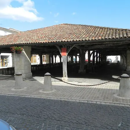 D'hotes Les 3 Moulins Nocleg ze śniadaniem 3*