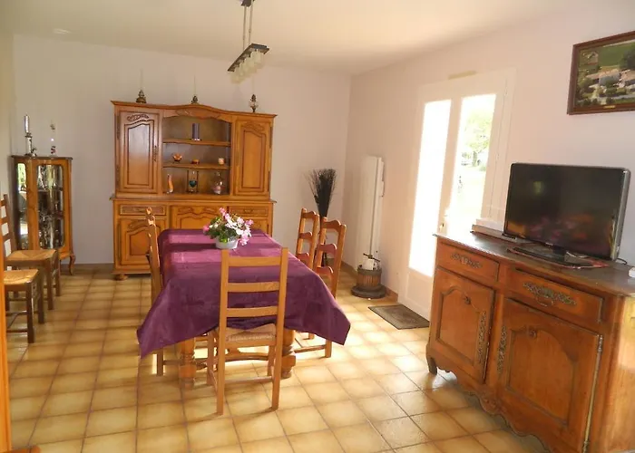 D'hotes Les 3 Moulins Bed and breakfast 3*